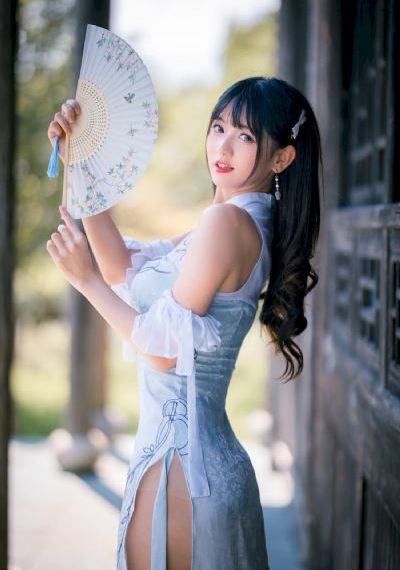 她在丈夫面前被耍了电影在线观看_720高清免费观看
