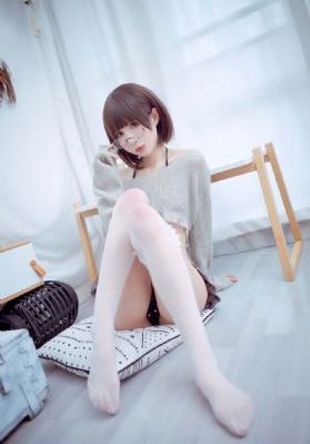 男总裁自愿给下属扒裤摸J_720影视在线观看